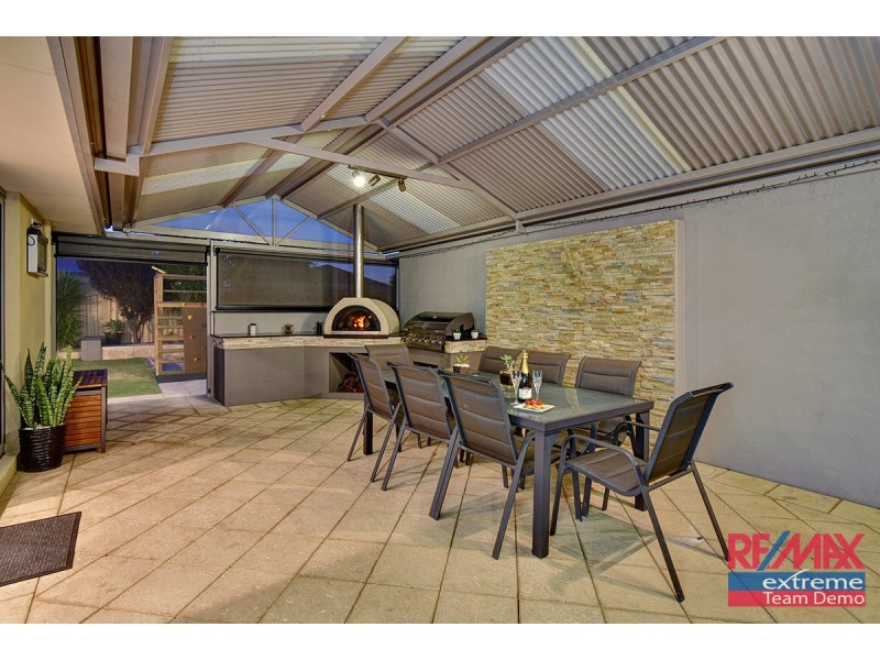 5 Sisley Approach, Tapping WA 6065