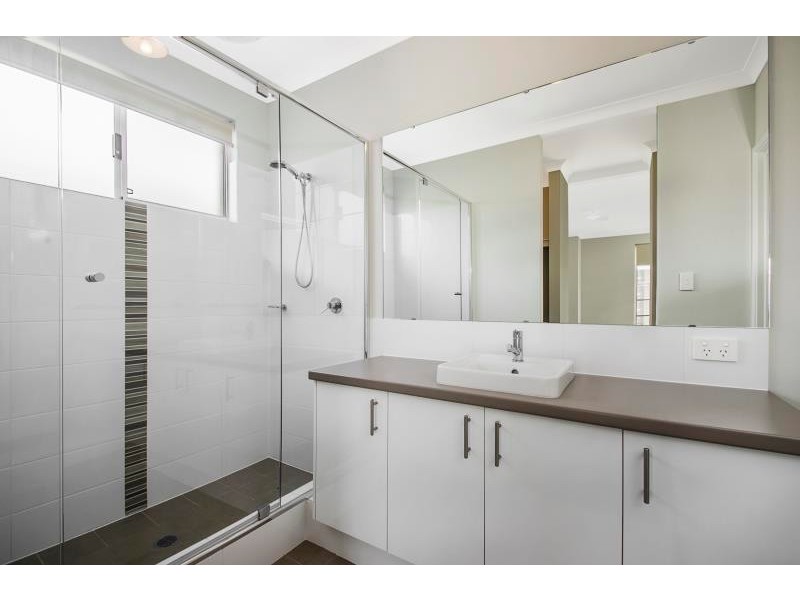 15 Fulvous Loop, Eglinton WA 6034