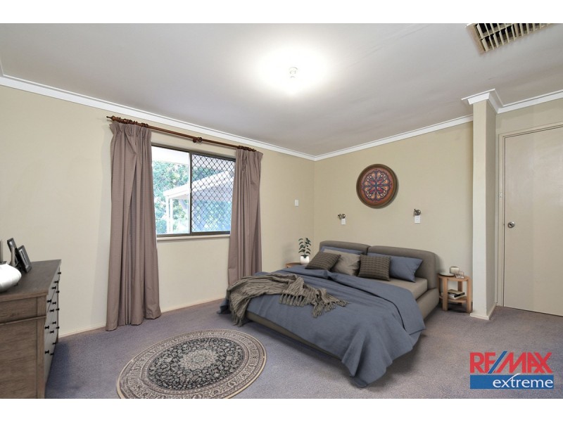 52 Yallambee Crescent, Wanneroo WA 6065