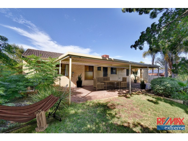 52 Yallambee Crescent, Wanneroo WA 6065