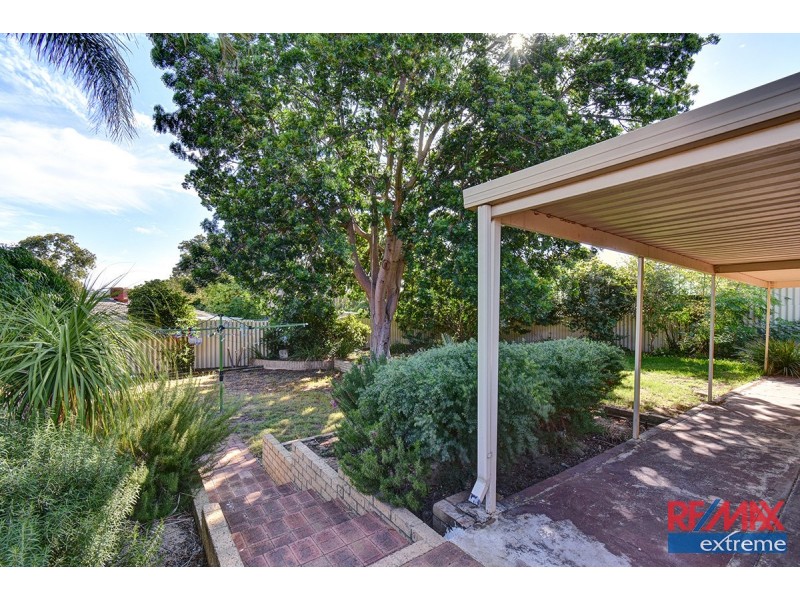 52 Yallambee Crescent, Wanneroo WA 6065