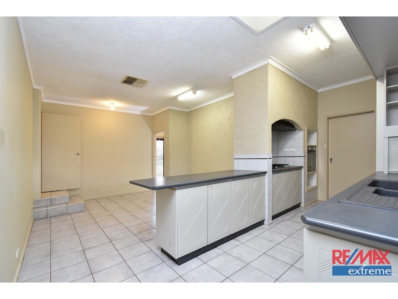 52 Yallambee Crescent, Wanneroo WA 6065