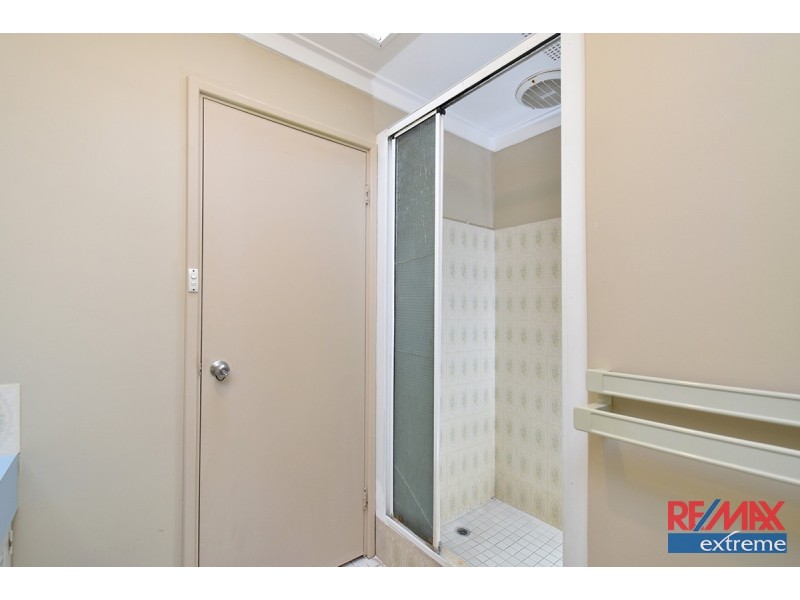 52 Yallambee Crescent, Wanneroo WA 6065