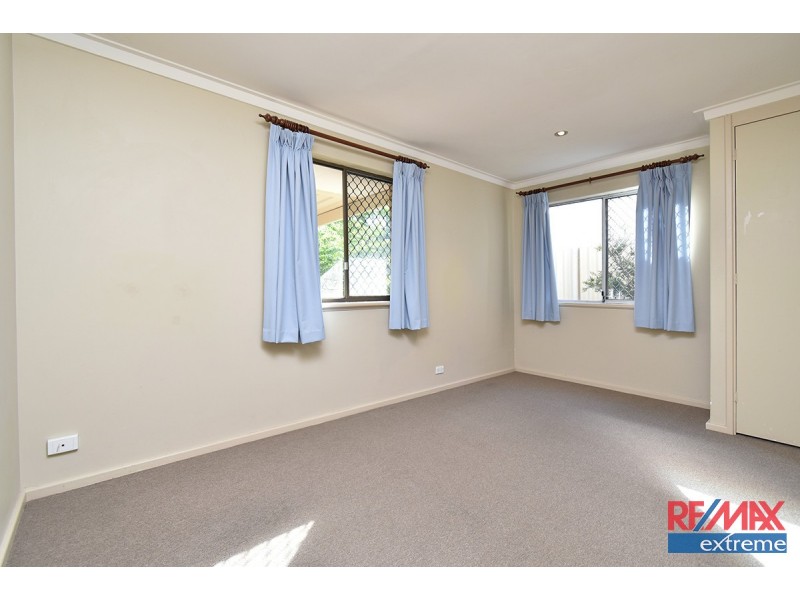 52 Yallambee Crescent, Wanneroo WA 6065