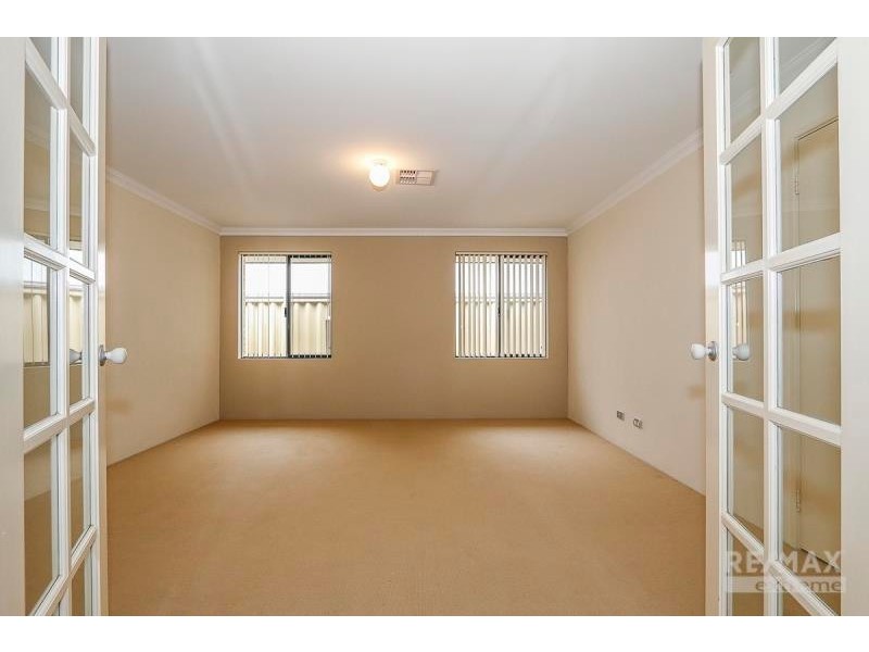 84 Shepperton Drive, Butler WA 6036