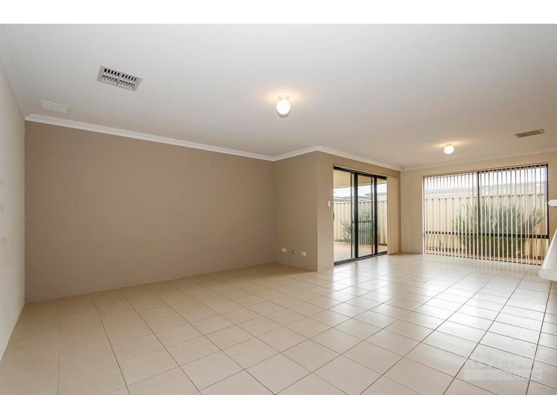 84 Shepperton Drive, Butler WA 6036