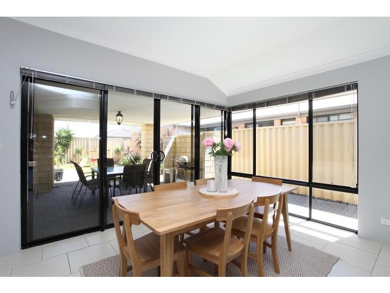 32 Costelloe Gardens, Butler WA 6036