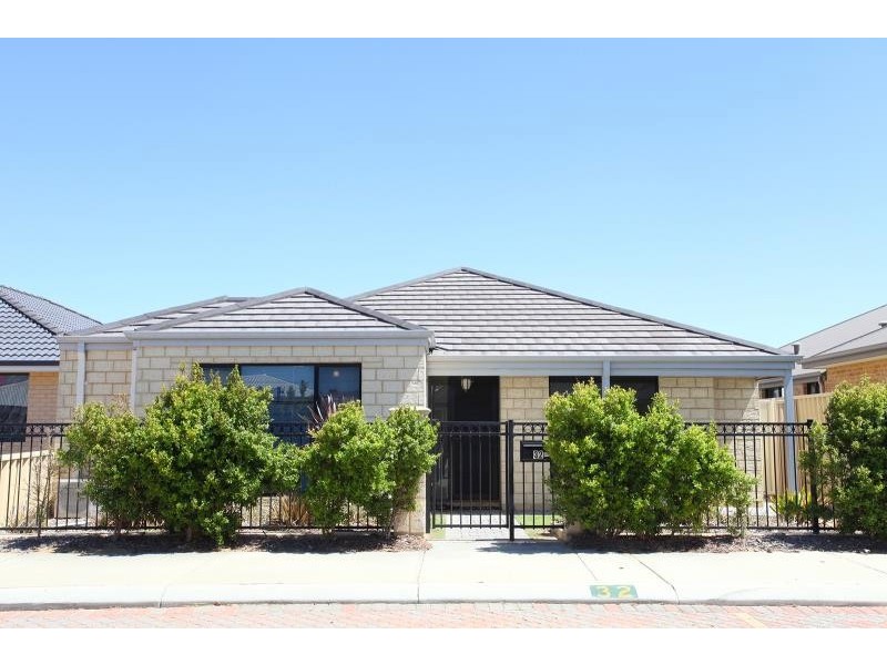 32 Costelloe Gardens, Butler WA 6036