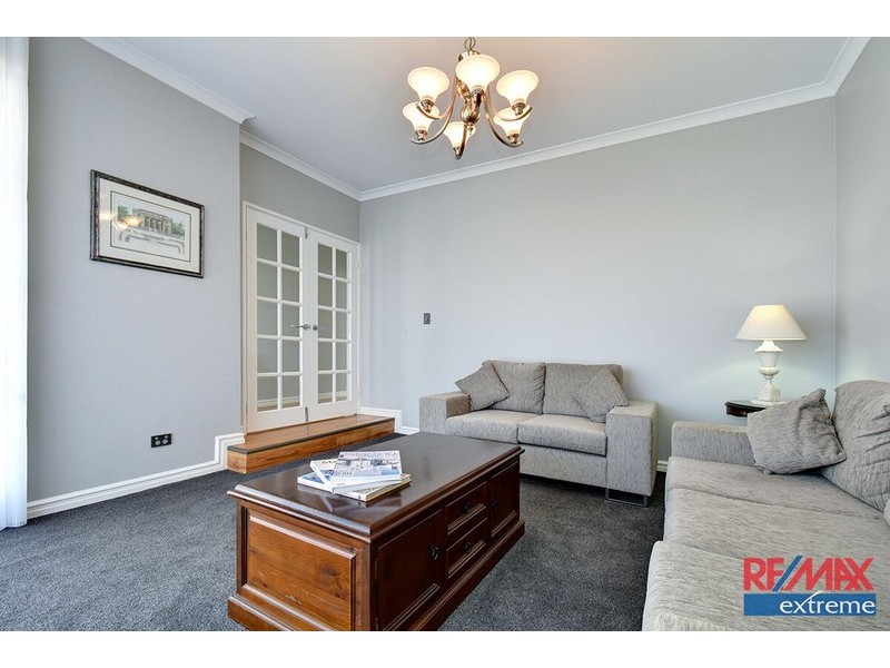 38 Perkins Drive, Clarkson WA 6030