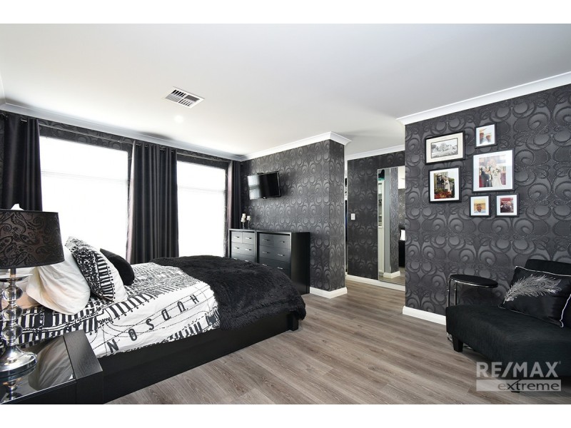 18 Kendari Road, Clarkson WA 6030