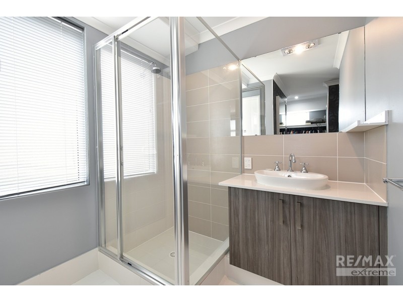 18 Kendari Road, Clarkson WA 6030