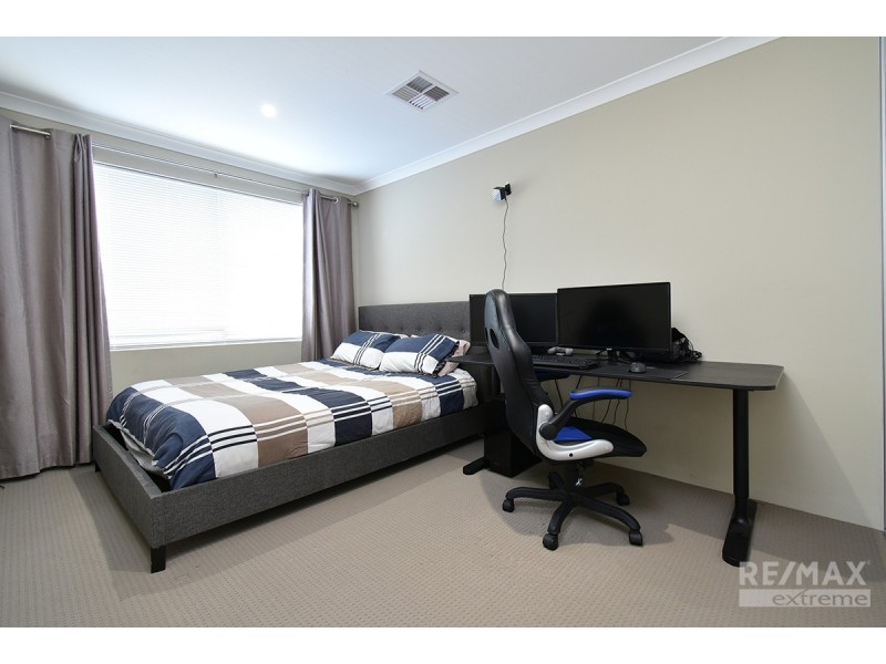 18 Kendari Road, Clarkson WA 6030