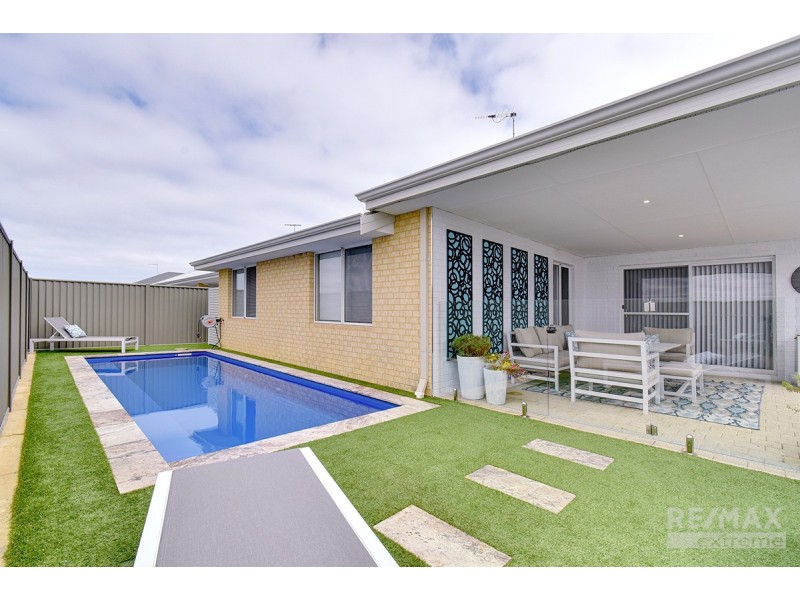 18 Kendari Road, Clarkson WA 6030