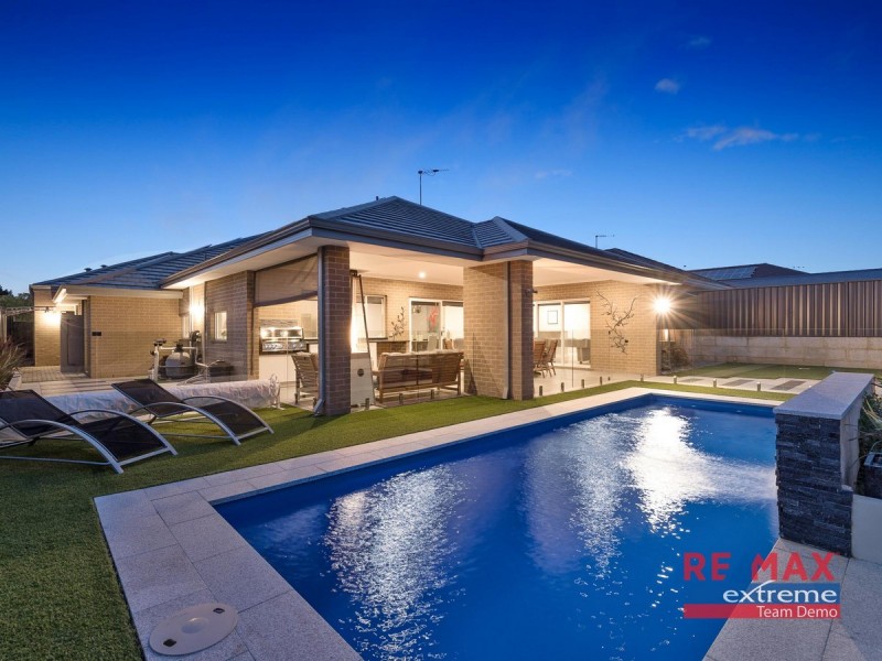 23 Redheart Road, Carramar WA 6031
