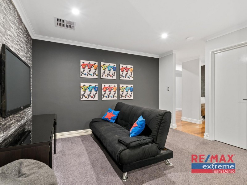 23 Redheart Road, Carramar WA 6031