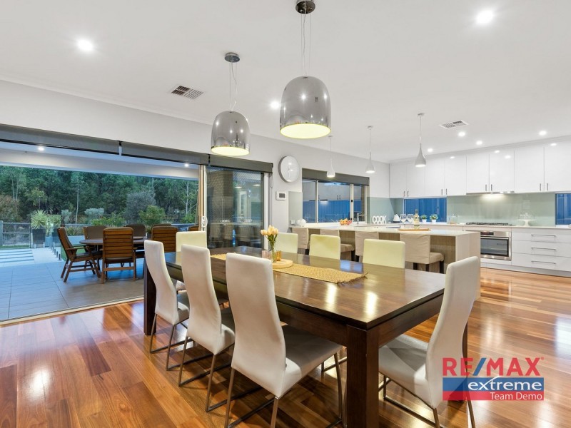 23 Redheart Road, Carramar WA 6031