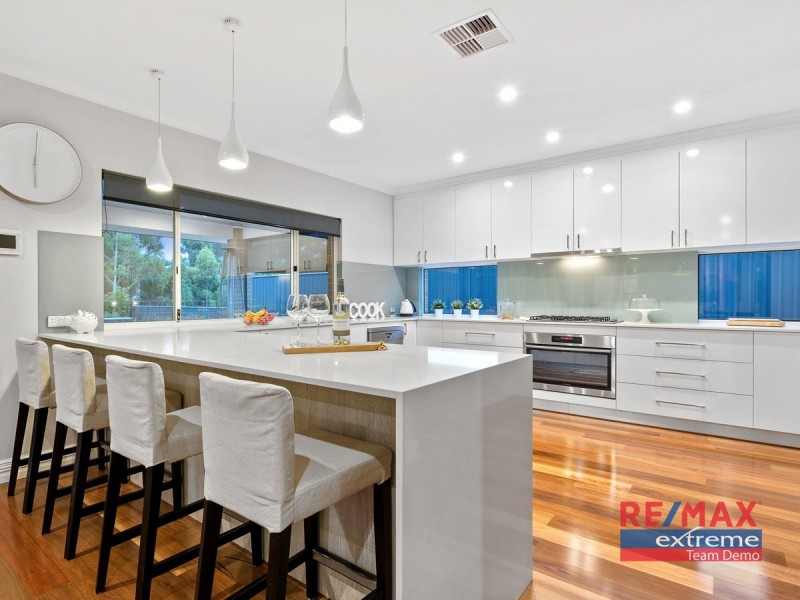 23 Redheart Road, Carramar WA 6031