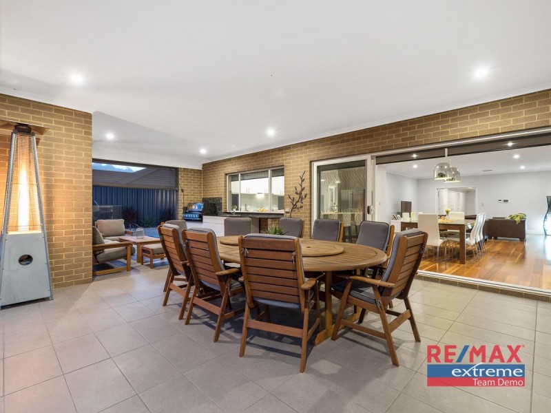 23 Redheart Road, Carramar WA 6031