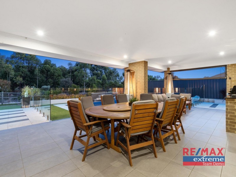 23 Redheart Road, Carramar WA 6031