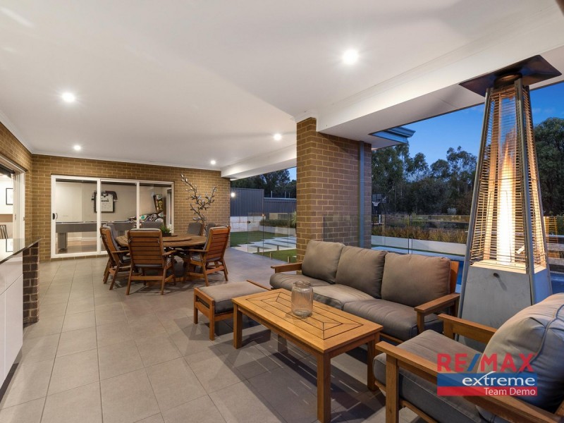 23 Redheart Road, Carramar WA 6031