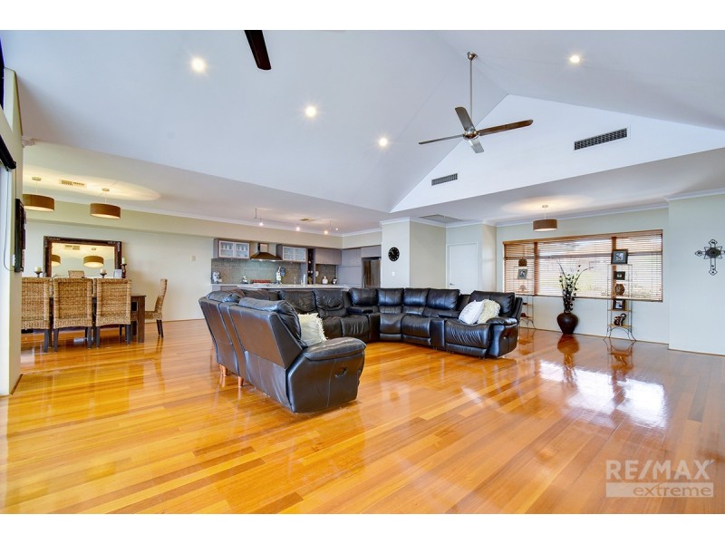 214 Ocean Drive, Quinns Rocks WA 6030