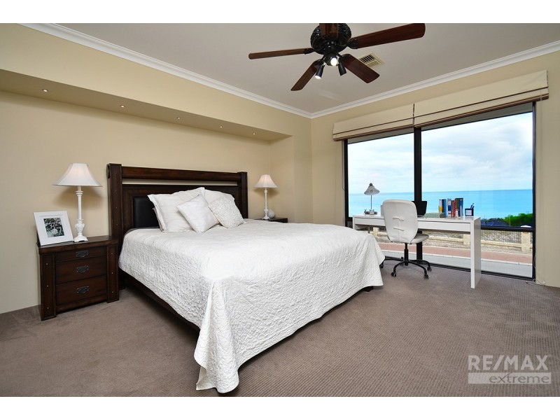214 Ocean Drive, Quinns Rocks WA 6030