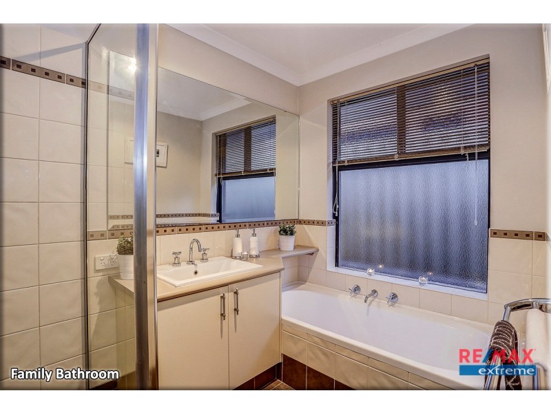 44 Barmouth Loop, Butler WA 6036