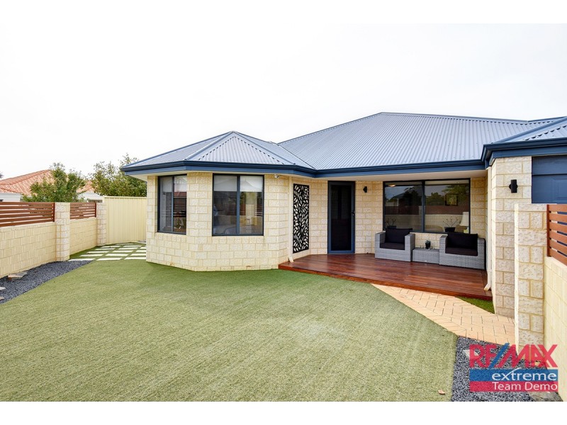 1 Hewlett Turn, Tapping WA 6065