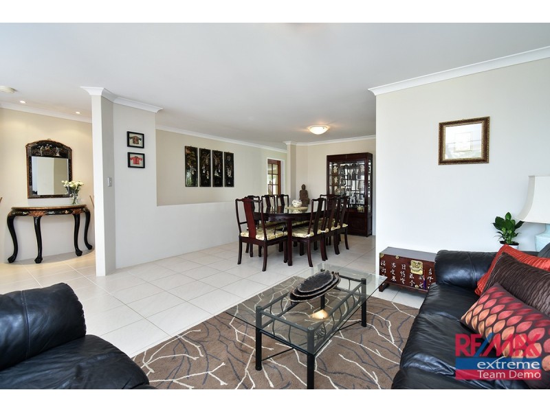 1 Hewlett Turn, Tapping WA 6065