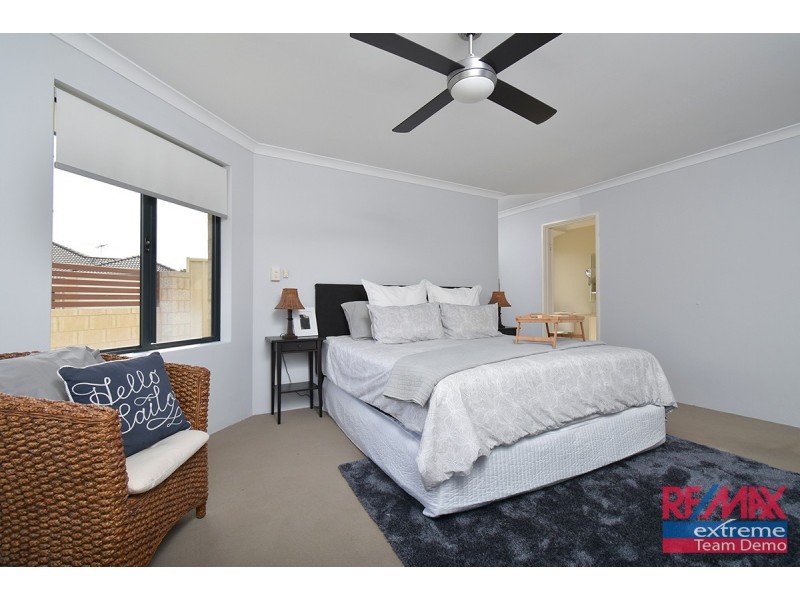 1 Hewlett Turn, Tapping WA 6065