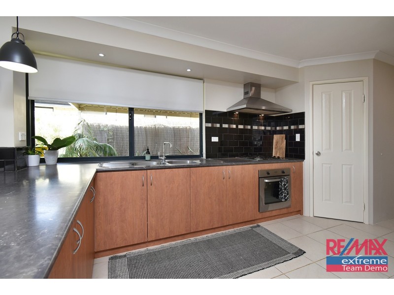 1 Hewlett Turn, Tapping WA 6065