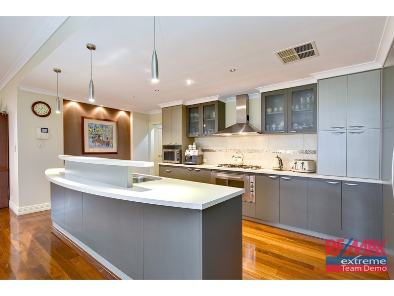 14 Welstead Way, Hocking WA 6065