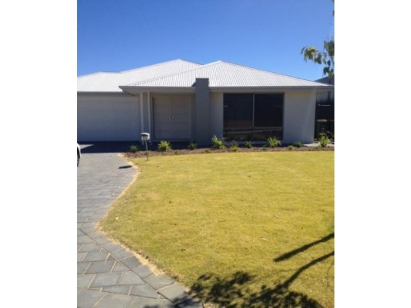 21 Genus Road, Banksia Grove WA 6031