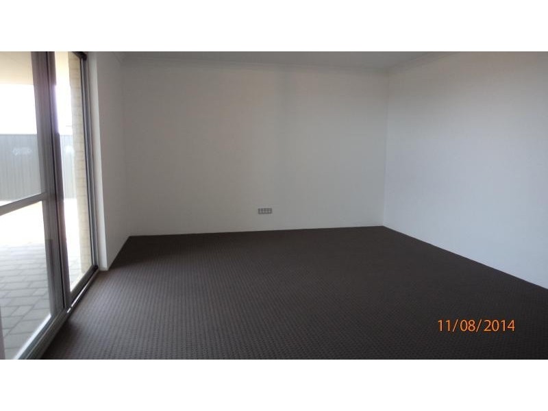 21 Genus Road, Banksia Grove WA 6031