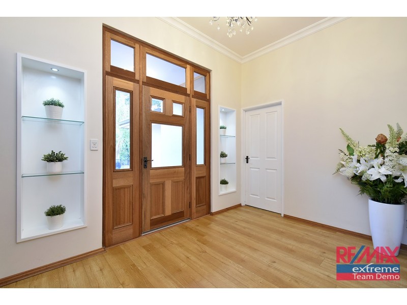 39 Lee-Steere Drive, Mariginiup WA 6078