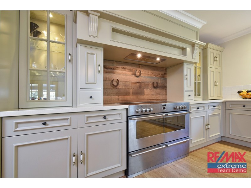 39 Lee-Steere Drive, Mariginiup WA 6078