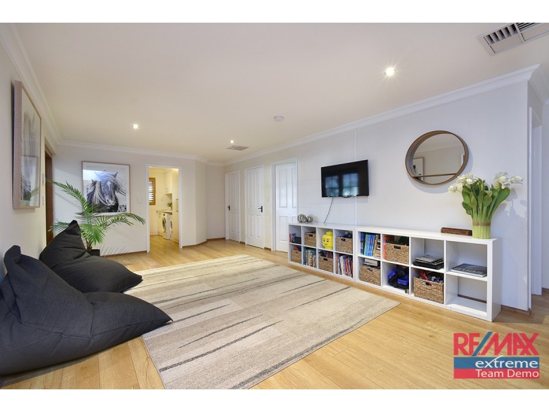 39 Lee-Steere Drive, Mariginiup WA 6078