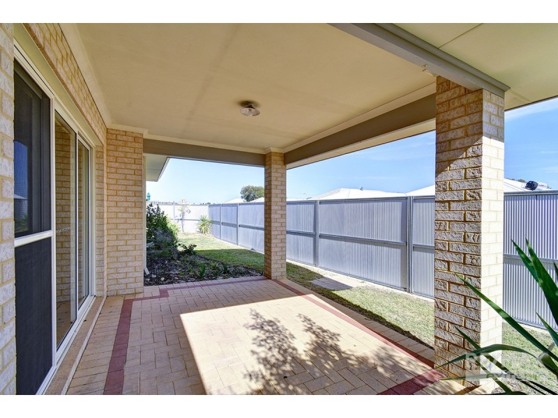 116 Lindsay Beach Boulevard, Yanchep WA 6035