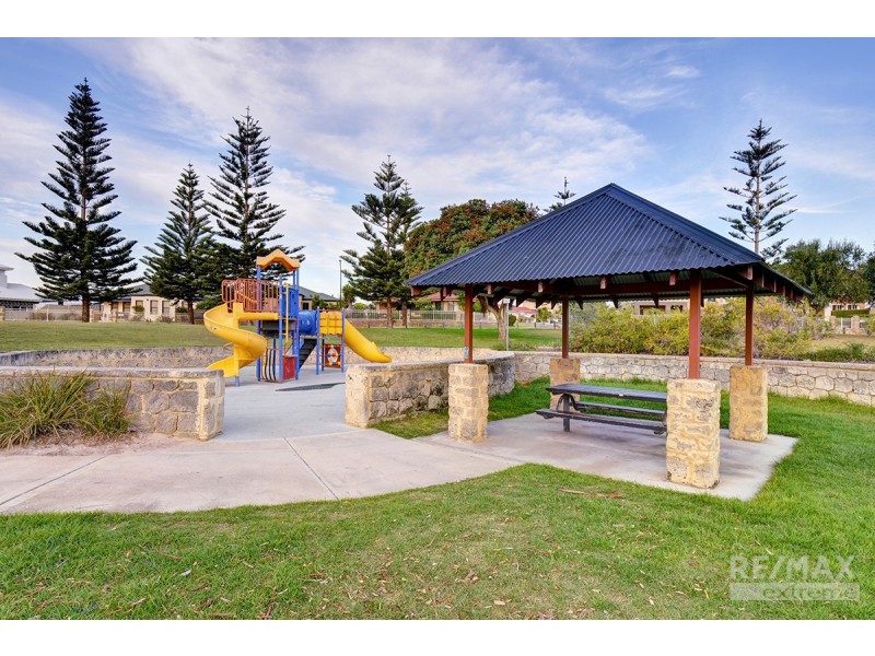 34 Halmstad Circle, Mindarie WA 6030