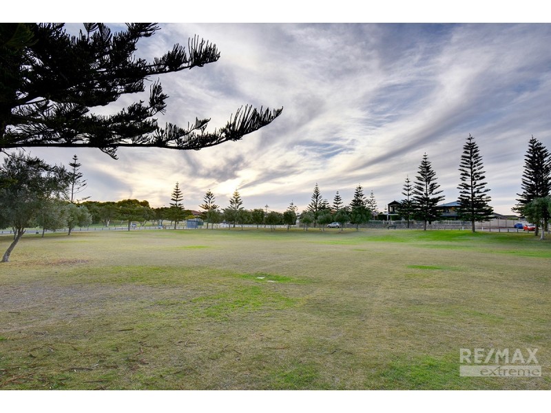 34 Halmstad Circle, Mindarie WA 6030