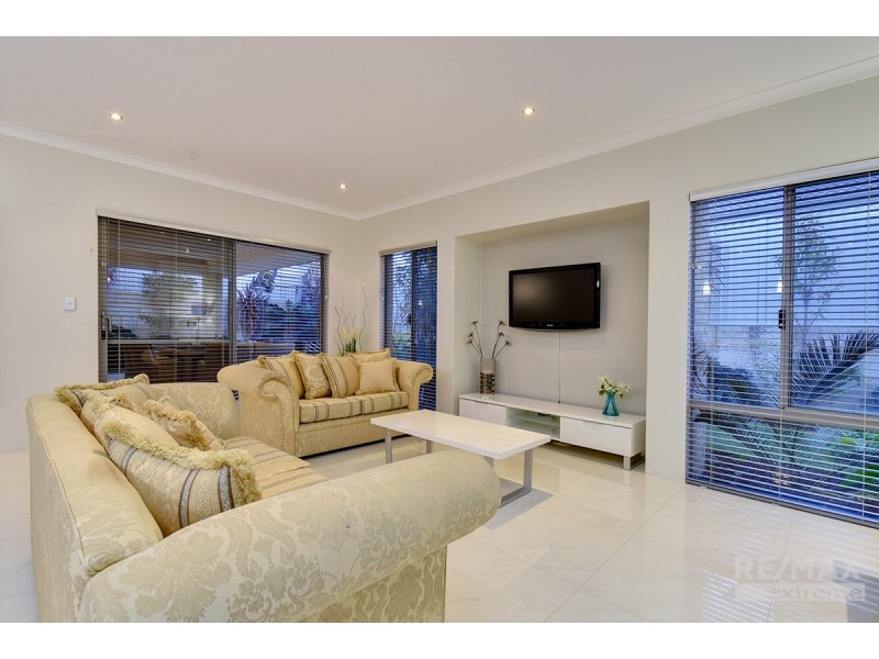 6 Draft Way, Alkimos WA 6038