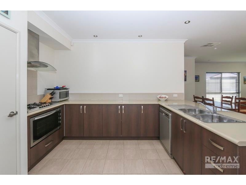 12 Jalon Gardens, Alkimos WA 6038