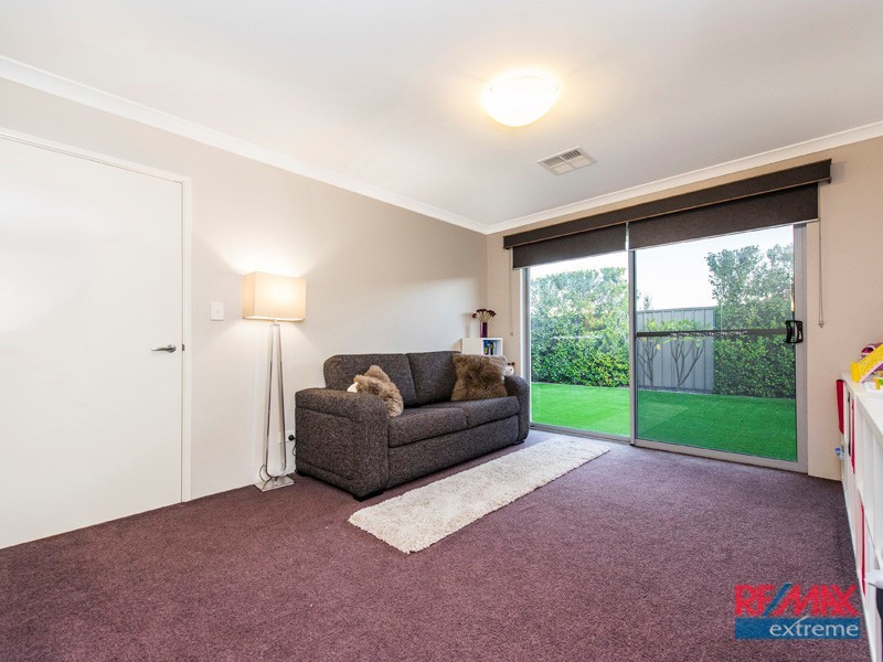 7 Cairo Way, Wanneroo WA 6065