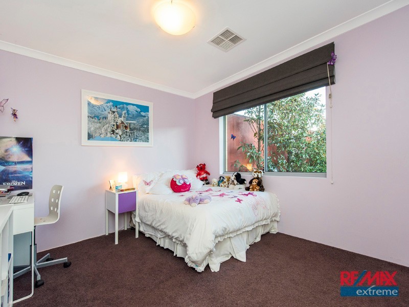 7 Cairo Way, Wanneroo WA 6065