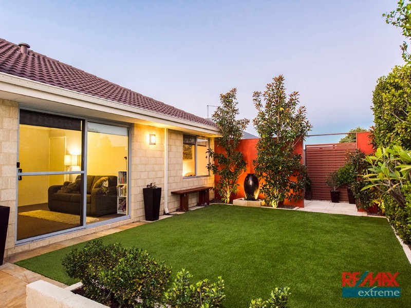 7 Cairo Way, Wanneroo WA 6065