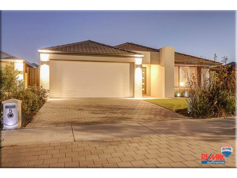 5 Crete Way, Alkimos WA 6038