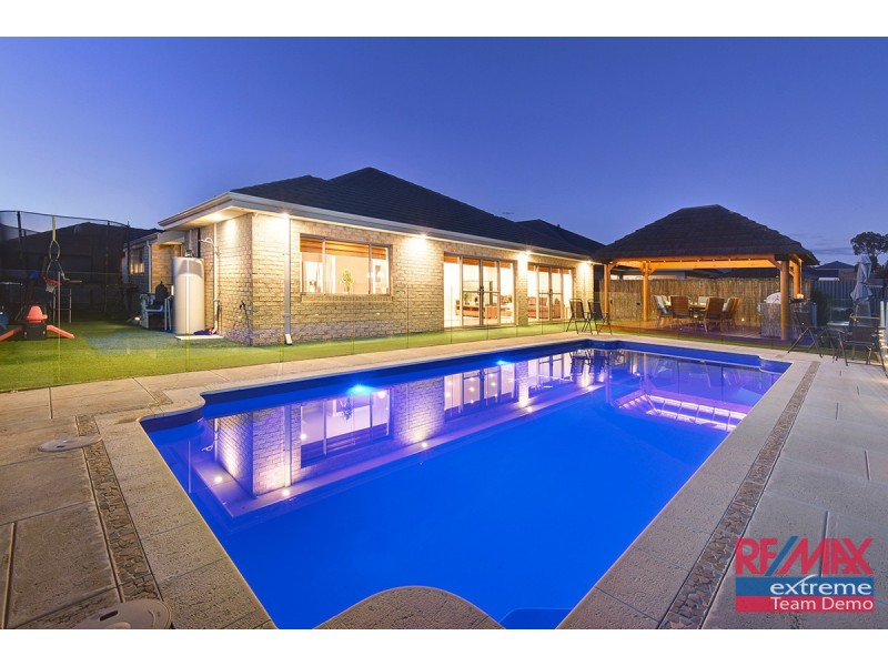 27 Redheart Road, Carramar WA 6031