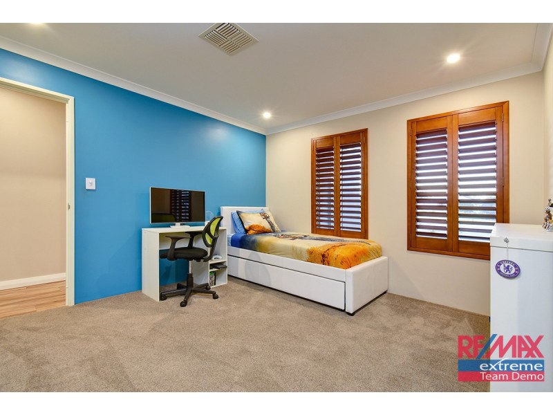 27 Redheart Road, Carramar WA 6031