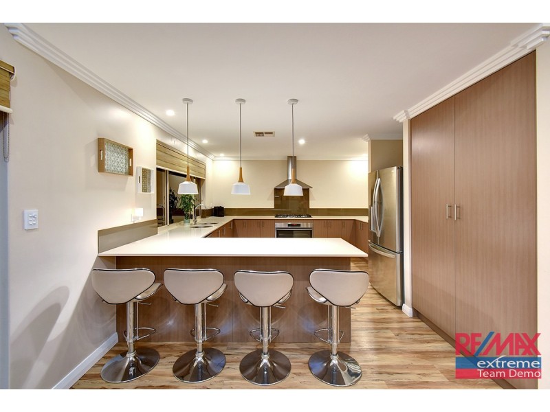 27 Redheart Road, Carramar WA 6031