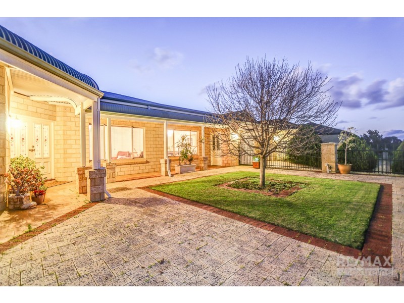 39 Beaumaris Boulevard, Ocean Reef WA 6027